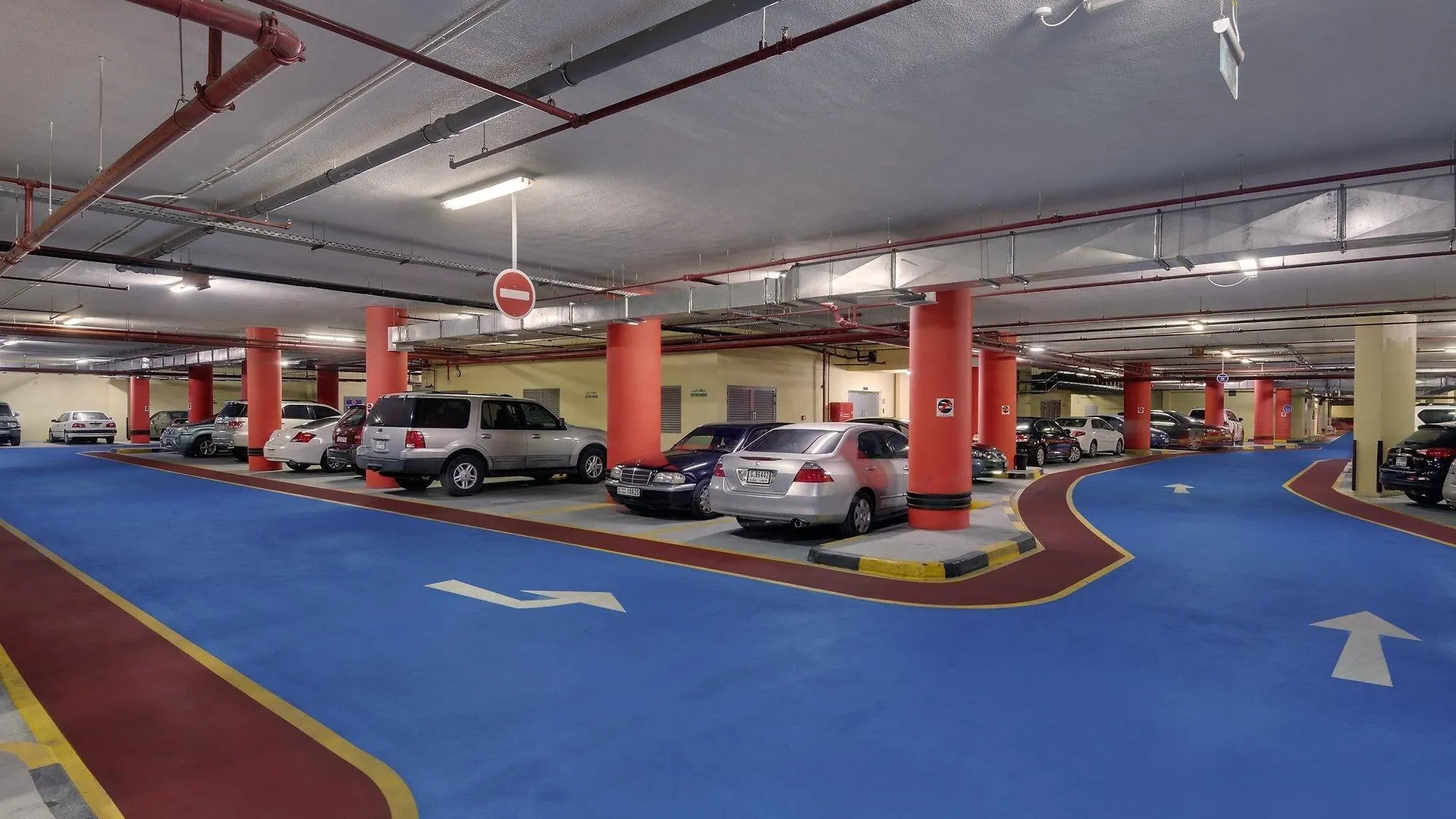 דובאי Lotus Grand Hotel Apartments מלון דירות