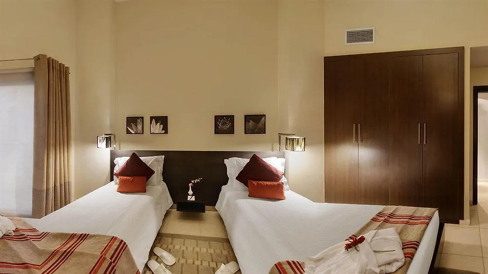 דובאי Lotus Grand Hotel Apartments 4*,  איחוד האמירויות הערביות