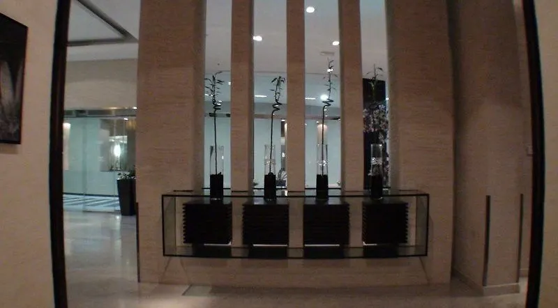 Lotus Grand Hotel Apartments Dubai 4*,