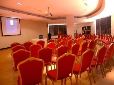 דובאי Lotus Grand Hotel Apartments