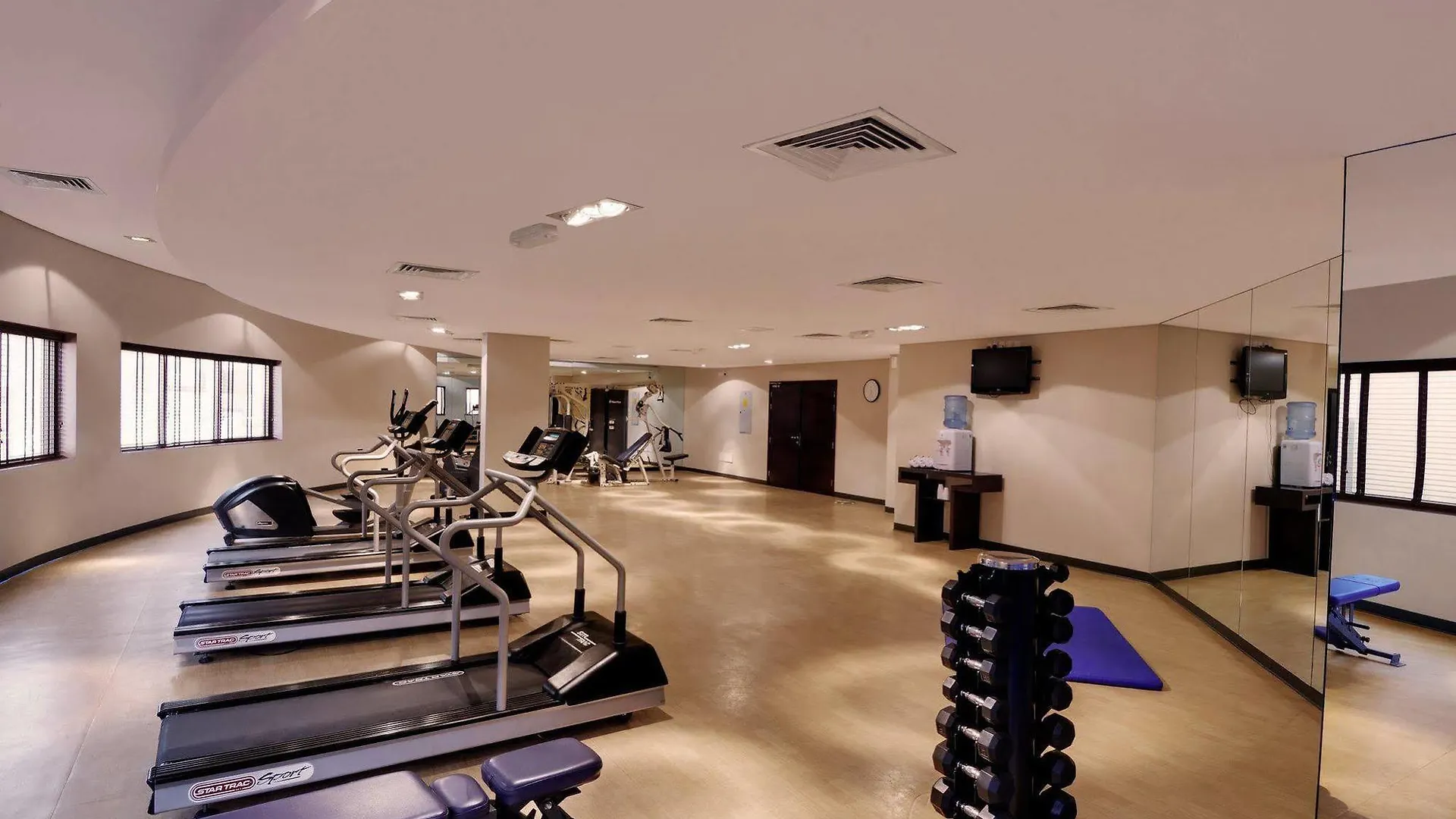 Lotus Grand Hotel Apartments Dubai