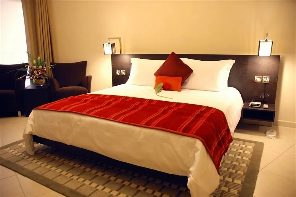 Lotus Grand Hotel Apartments Dubai 4*,