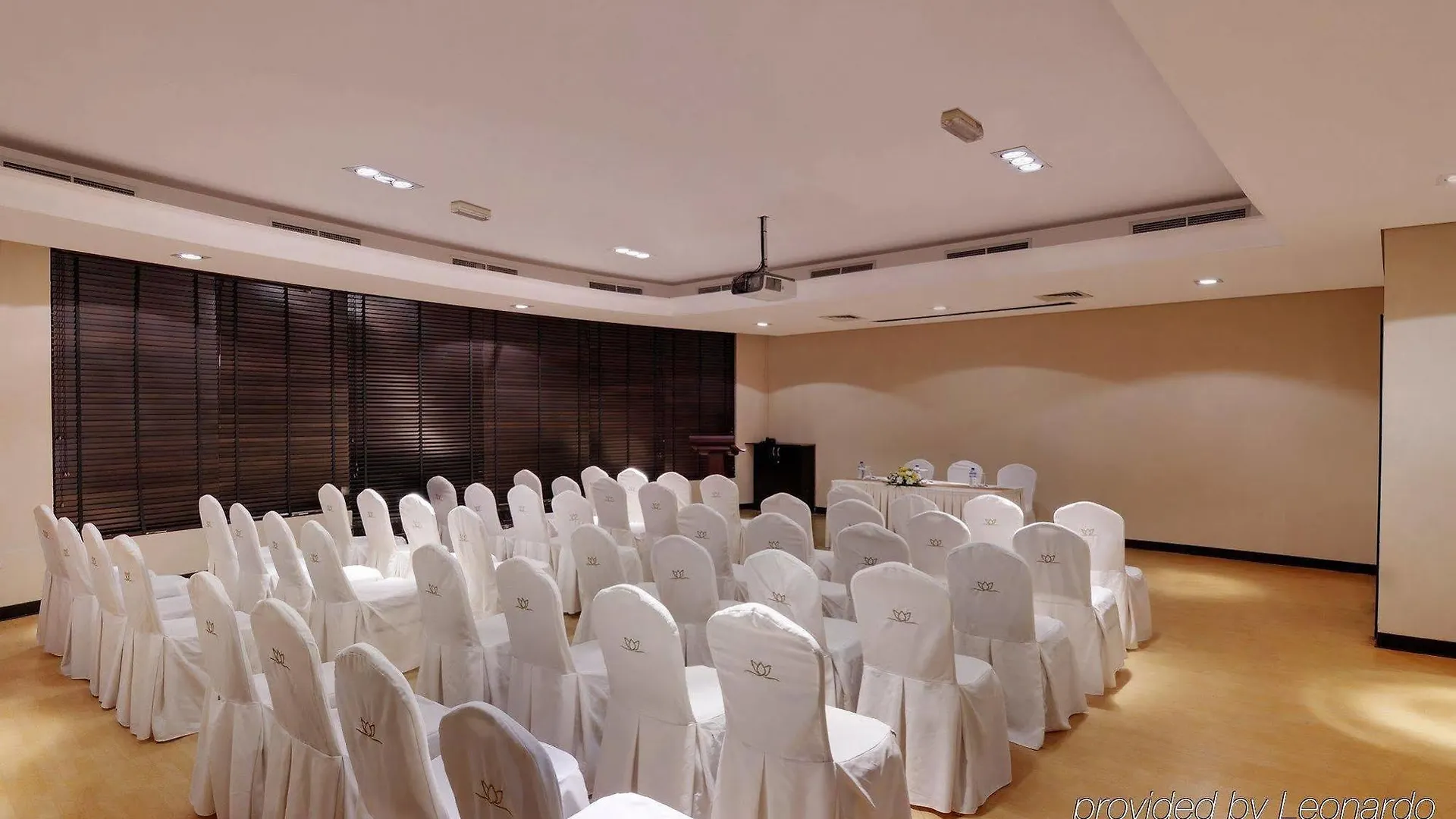 Aparthotel Lotus Grand Hotel Apartments Dubai